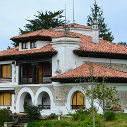 Jigsaw puzzle: House in Asturias