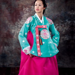 Jigsaw puzzle: Girl in korean costume