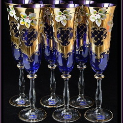 Jigsaw puzzle: Champagne glasses