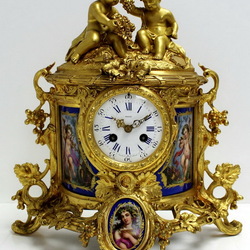 Jigsaw puzzle: Mantel clock with porcelain