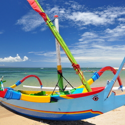 Jigsaw puzzle: Boat on the beach, Bali