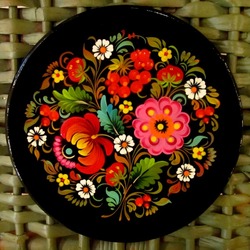 Jigsaw puzzle: Petrikov painting on plates