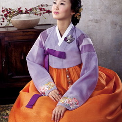 Jigsaw puzzle: Girl in korean costume