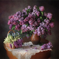 Jigsaw puzzle: Lilies of the valley and lilacs