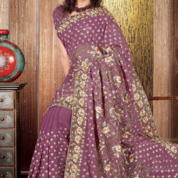 Jigsaw puzzle: Girl in indian sari