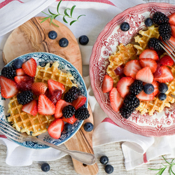 Jigsaw puzzle: Waffles and berries
