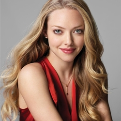 Jigsaw puzzle: Amanda Seyfred