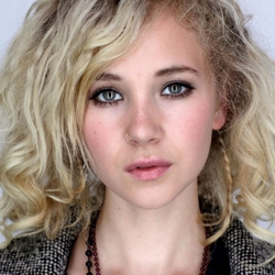 Jigsaw puzzle: Juno Temple