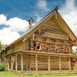 Jigsaw puzzle: Wooden architecture of the Novgorod region. Vitoslavlitsy