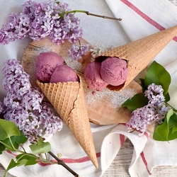 Jigsaw puzzle: The smell of lilac