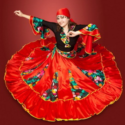 Jigsaw puzzle: Girl in gypsy costume