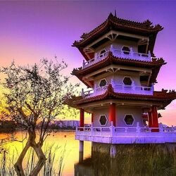 Jigsaw puzzle: Pagoda in the rays of sunset