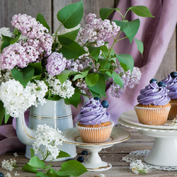 Jigsaw puzzle: Blueberry-lilac still life