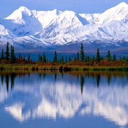 Jigsaw puzzle: Reflection of mountains