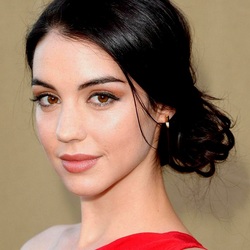 Jigsaw puzzle: Adelaide Kane