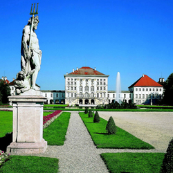 Jigsaw puzzle: Nymphenburg Palace in Munich