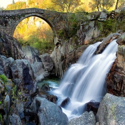 Jigsaw puzzle: The bridge at the waterfall