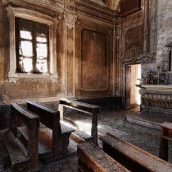 Jigsaw puzzle: Chapel in Italy