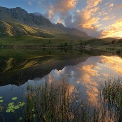 Jigsaw puzzle: Sunrise in the mountains of South Africa