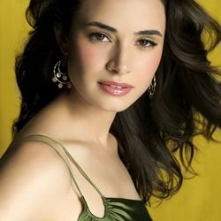 Jigsaw puzzle: Mia Maestro