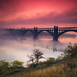 Jigsaw puzzle: The bridge is a silent road to eternity ...