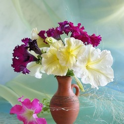 Jigsaw puzzle: Bouquet in a jug