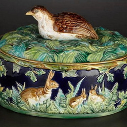 Jigsaw puzzle: Majolica dish with lid