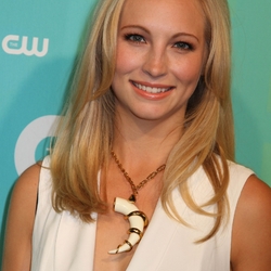 Jigsaw puzzle: Candice Accola