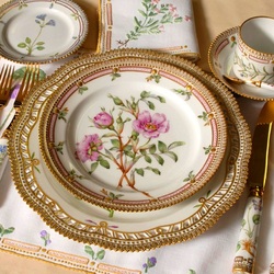 Jigsaw puzzle: Table setting, Flora Danica