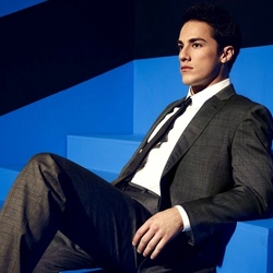 Jigsaw puzzle: Michael Trevino