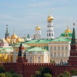 Jigsaw puzzle: Golden domes of the Moscow Kremlin