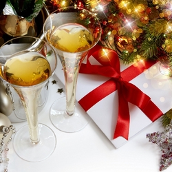 Jigsaw puzzle: Champagne in the New Year