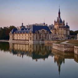 Jigsaw puzzle: Chantilly castle
