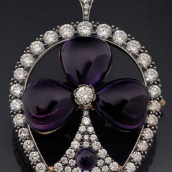 Jigsaw puzzle: Brooch with amethysts and diamonds