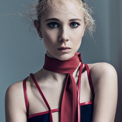 Jigsaw puzzle: Juno Temple