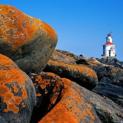 Jigsaw puzzle: Lighthouse and stones