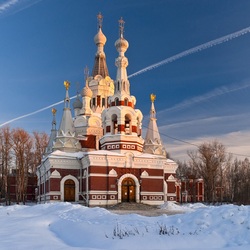 Jigsaw puzzle: Cathedral of St. Nicholas the Wonderworker in Pavlovsk