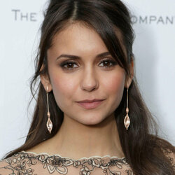 Jigsaw puzzle: Nina Dobrev