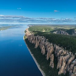 Jigsaw puzzle: The great Lena river