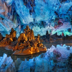 Jigsaw puzzle: Reed Flute Cave