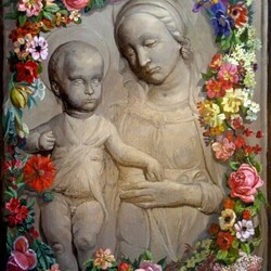 Jigsaw puzzle: Madonna and child