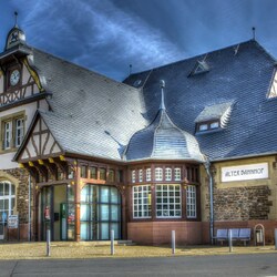 Jigsaw puzzle: Train station in Traben-Trarbach